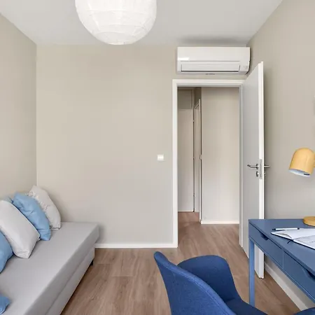 Joivy Stunning 2-br Flat With Balcony In * Porto