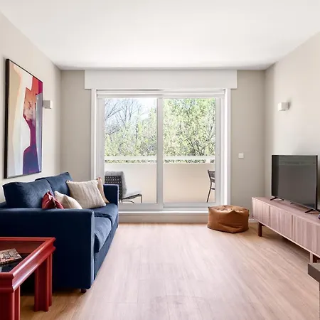 Joivy Stunning 2-br Flat With Balcony In Porto