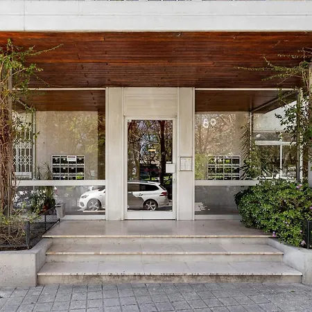 Joivy Stunning 2-br Flat With Balcony In *